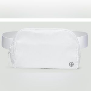 Lululemon Athletica Everywhere Belt Bag 1L - white as snow Christmas hot deal ❄️